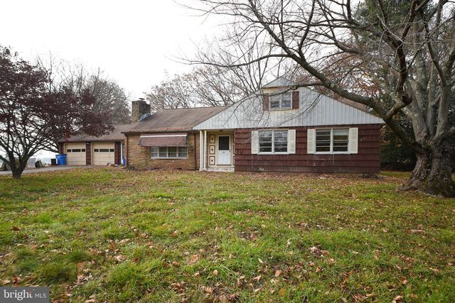 1 SUNNYSIDE LN, Yardley, PA 19067
