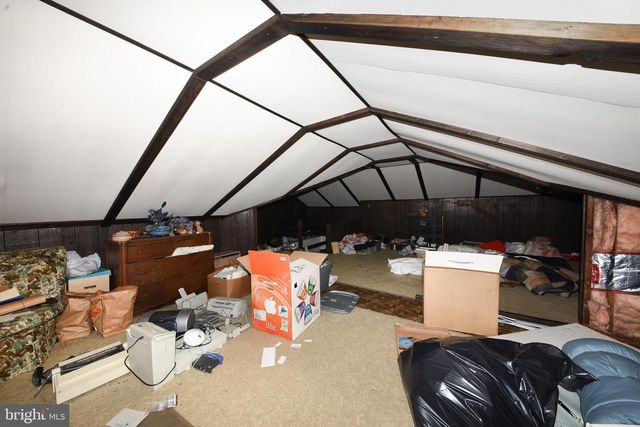 1 SUNNYSIDE LN, Yardley, PA 19067