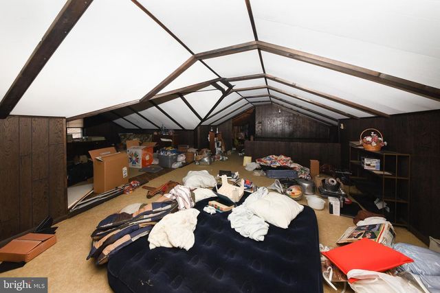 1 SUNNYSIDE LN, Yardley, PA 19067