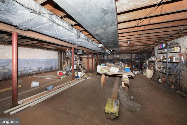 1 SUNNYSIDE LN, Yardley, PA 19067