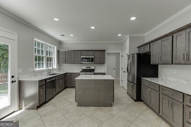 503 Glen Level Circle, Sugar Hill, GA 30518