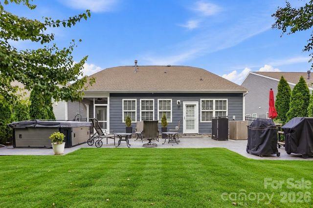 317 Picasso Trail, Mount Holly, NC 28120