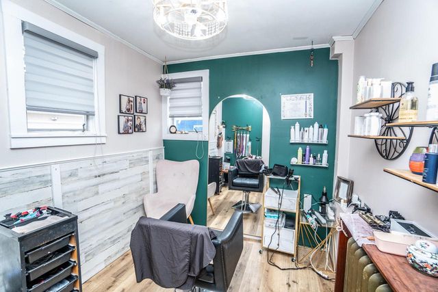 308 Kettle Moraine DRIVE S, Slinger, WI 53086