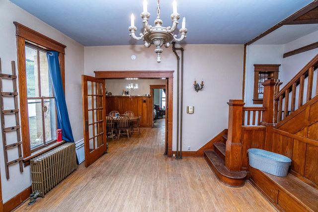 308 Kettle Moraine DRIVE S, Slinger, WI 53086