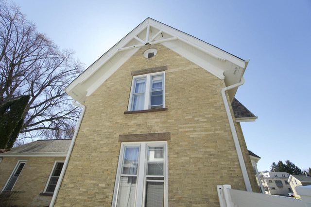 308 Kettle Moraine DRIVE S, Slinger, WI 53086