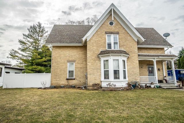 308 Kettle Moraine DRIVE S, Slinger, WI 53086