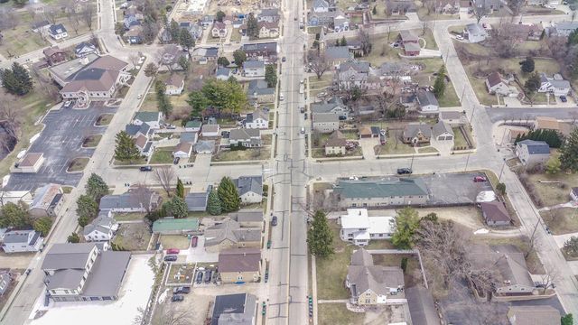 308 Kettle Moraine DRIVE S, Slinger, WI 53086