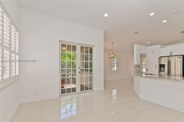 889 Sand Creek Circle, Weston, FL 33327