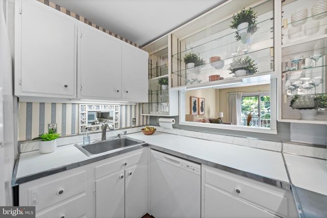 413 D ST SE, Washington, DC 20003