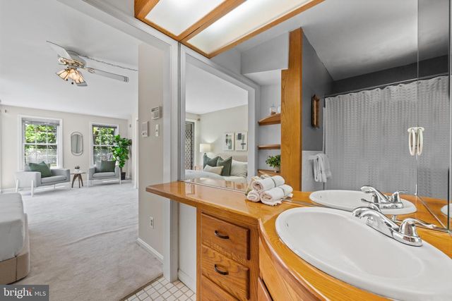 413 D ST SE, Washington, DC 20003