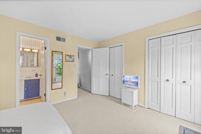 413 D ST SE, Washington, DC 20003