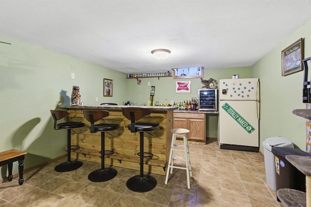 533 CAROL LYNN DRIVE, Little Chute, WI 54140