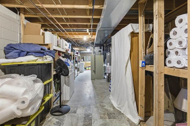 533 CAROL LYNN DRIVE, Little Chute, WI 54140