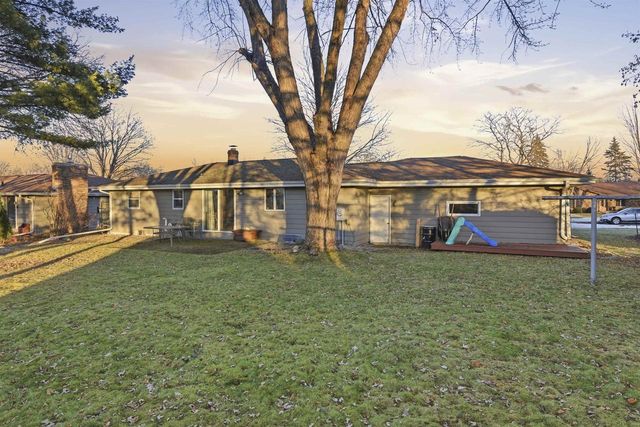 533 CAROL LYNN DRIVE, Little Chute, WI 54140