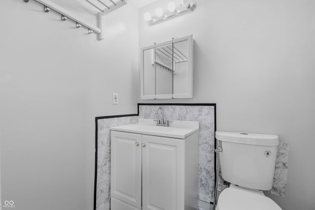 9505 Thornwood Drive, Indianapolis, IN 46250