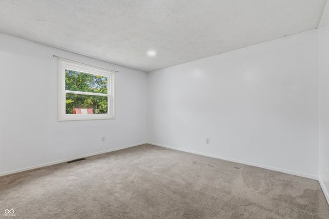 9505 Thornwood Drive, Indianapolis, IN 46250