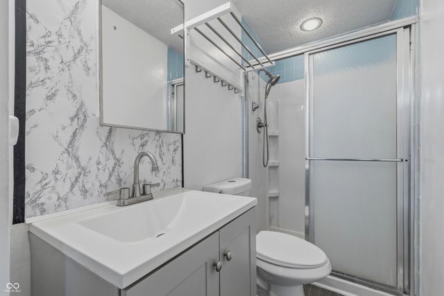 9505 Thornwood Drive, Indianapolis, IN 46250