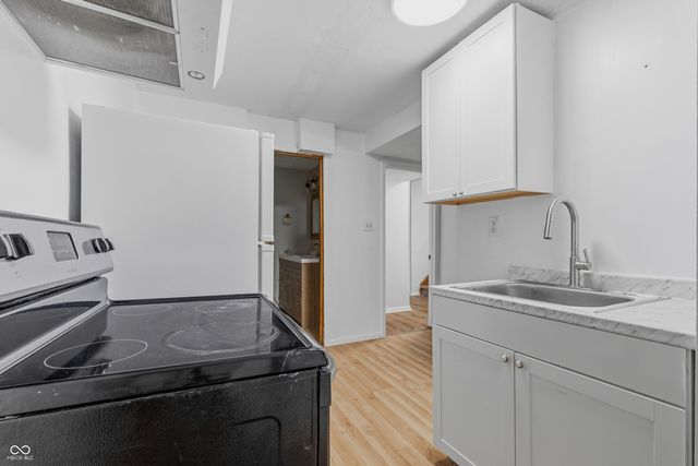9505 Thornwood Drive, Indianapolis, IN 46250