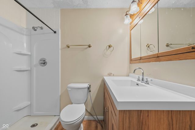 9505 Thornwood Drive, Indianapolis, IN 46250