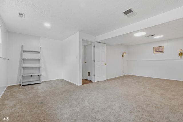 9505 Thornwood Drive, Indianapolis, IN 46250