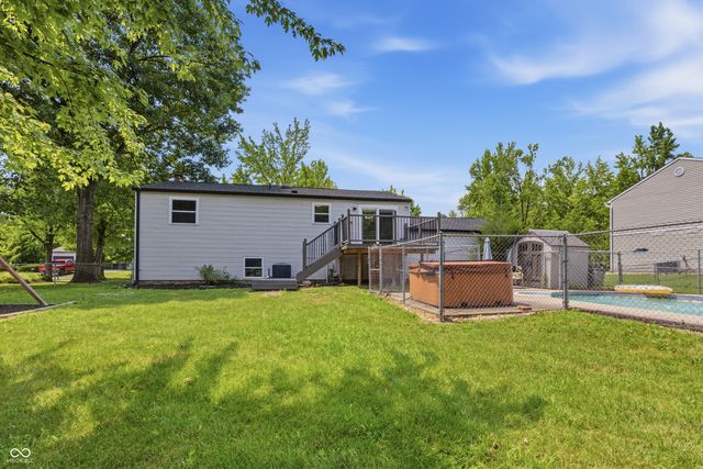 9505 Thornwood Drive, Indianapolis, IN 46250