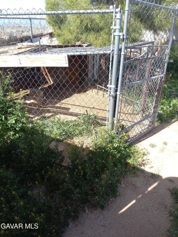 9688 Tanbark Avenue, California City, CA 93505