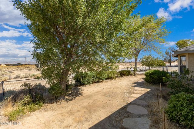 9688 Tanbark Avenue, California City, CA 93505