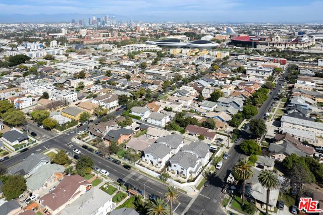 3944 S Budlong Avenue, Los Angeles, CA 90037