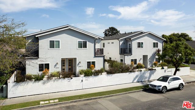 3944 S Budlong Avenue, Los Angeles, CA 90037