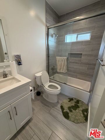 3944 S Budlong Avenue, Los Angeles, CA 90037