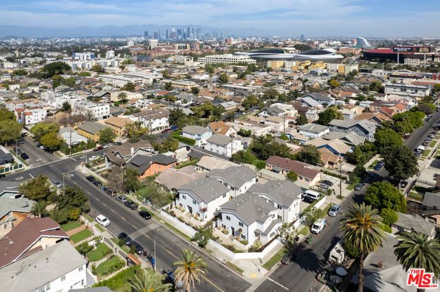 3944 S Budlong Avenue, Los Angeles, CA 90037