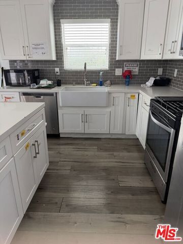 3944 S Budlong Avenue, Los Angeles, CA 90037