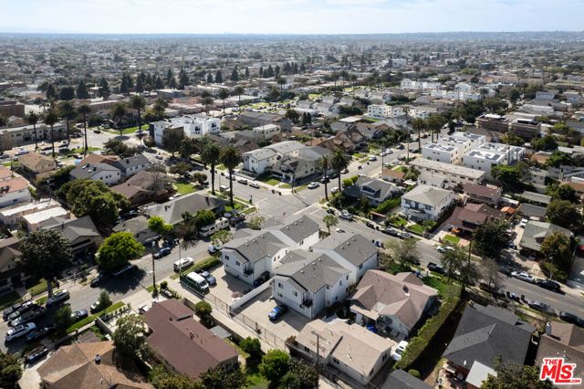 3944 S Budlong Avenue, Los Angeles, CA 90037