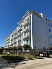 6955 Turtlewood Drive 502, Houston, TX 77072