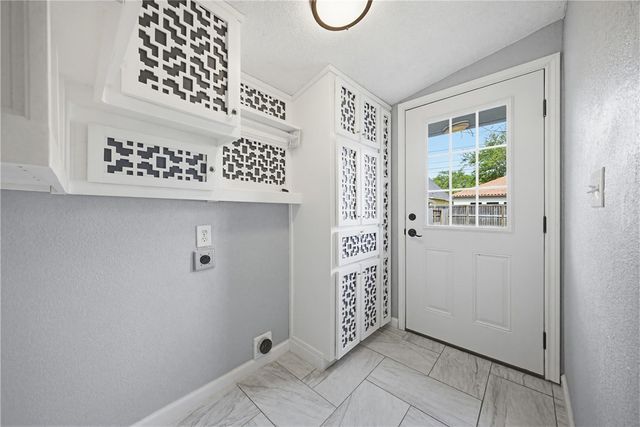 446 Naples St, Corpus Christi, TX 78404