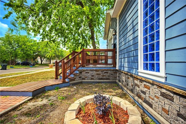 446 Naples St, Corpus Christi, TX 78404