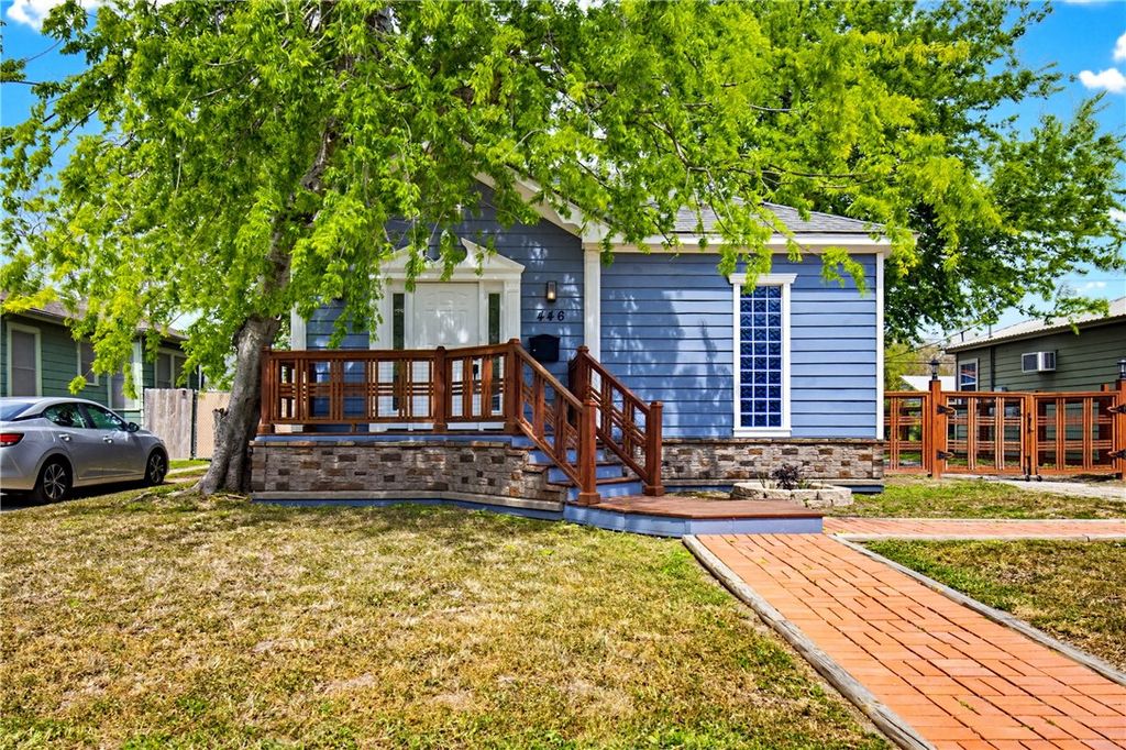 446 Naples St, Corpus Christi, TX 78404