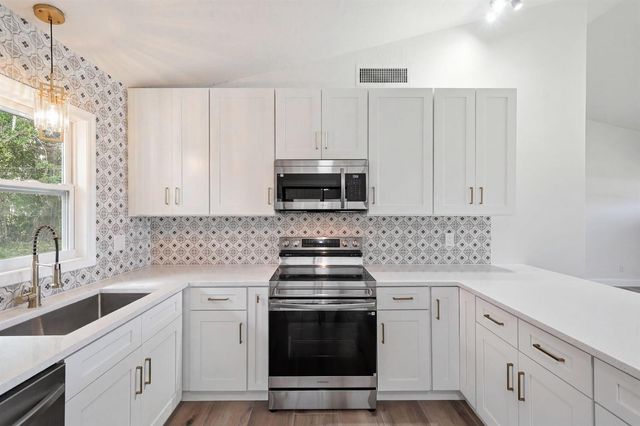 306 24th Avenue, Vero Beach, FL 32967