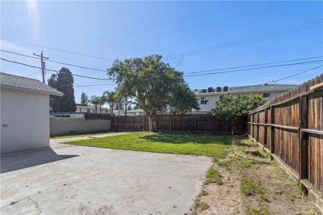 209 Cypress, Bakersfield, CA 93304