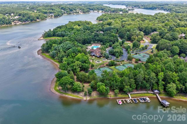 10530 Sweetleaf Place, Charlotte, NC 28278