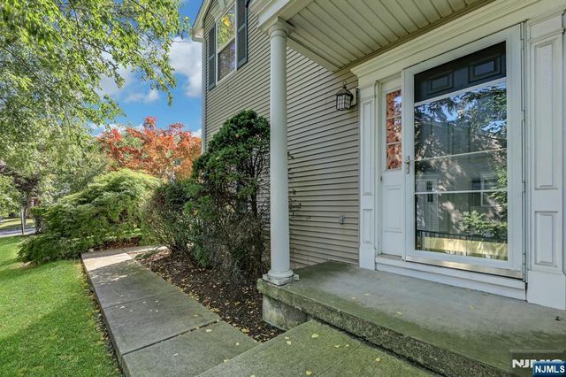 377 Green Mountain Road, Mahwah, NJ 07430