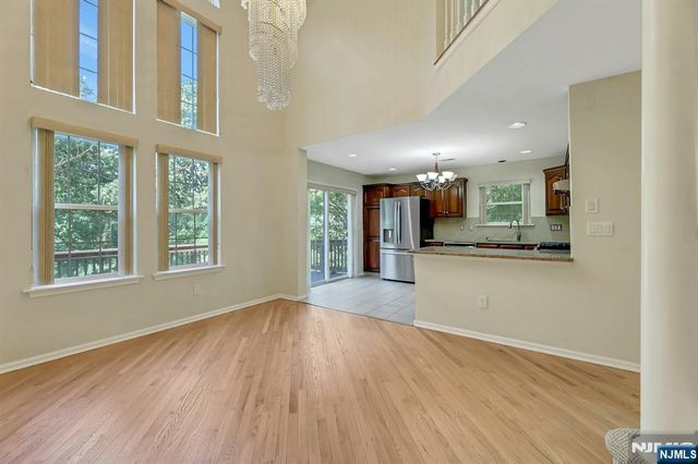 377 Green Mountain Road, Mahwah, NJ 07430