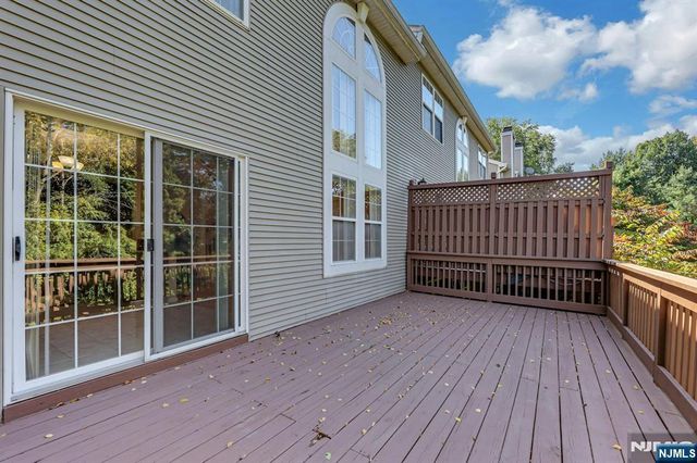 377 Green Mountain Road, Mahwah, NJ 07430