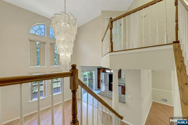 377 Green Mountain Road, Mahwah, NJ 07430