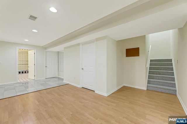 377 Green Mountain Road, Mahwah, NJ 07430