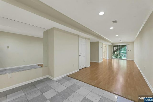 377 Green Mountain Road, Mahwah, NJ 07430