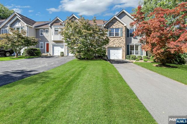 377 Green Mountain Road, Mahwah, NJ 07430
