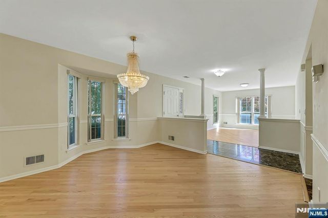 377 Green Mountain Road, Mahwah, NJ 07430