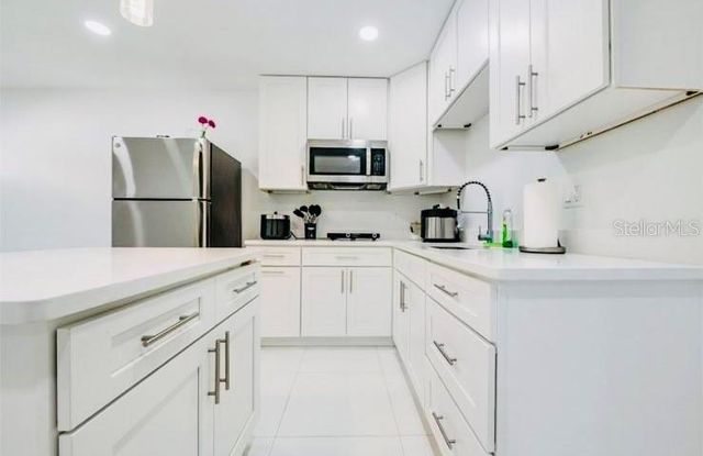 16107 PEBBLEBROOK DRIVE 2, Tampa, FL 33624