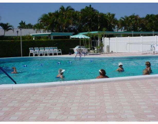 2556 E Dudley Dr Drive E D, West Palm Beach, FL 33415